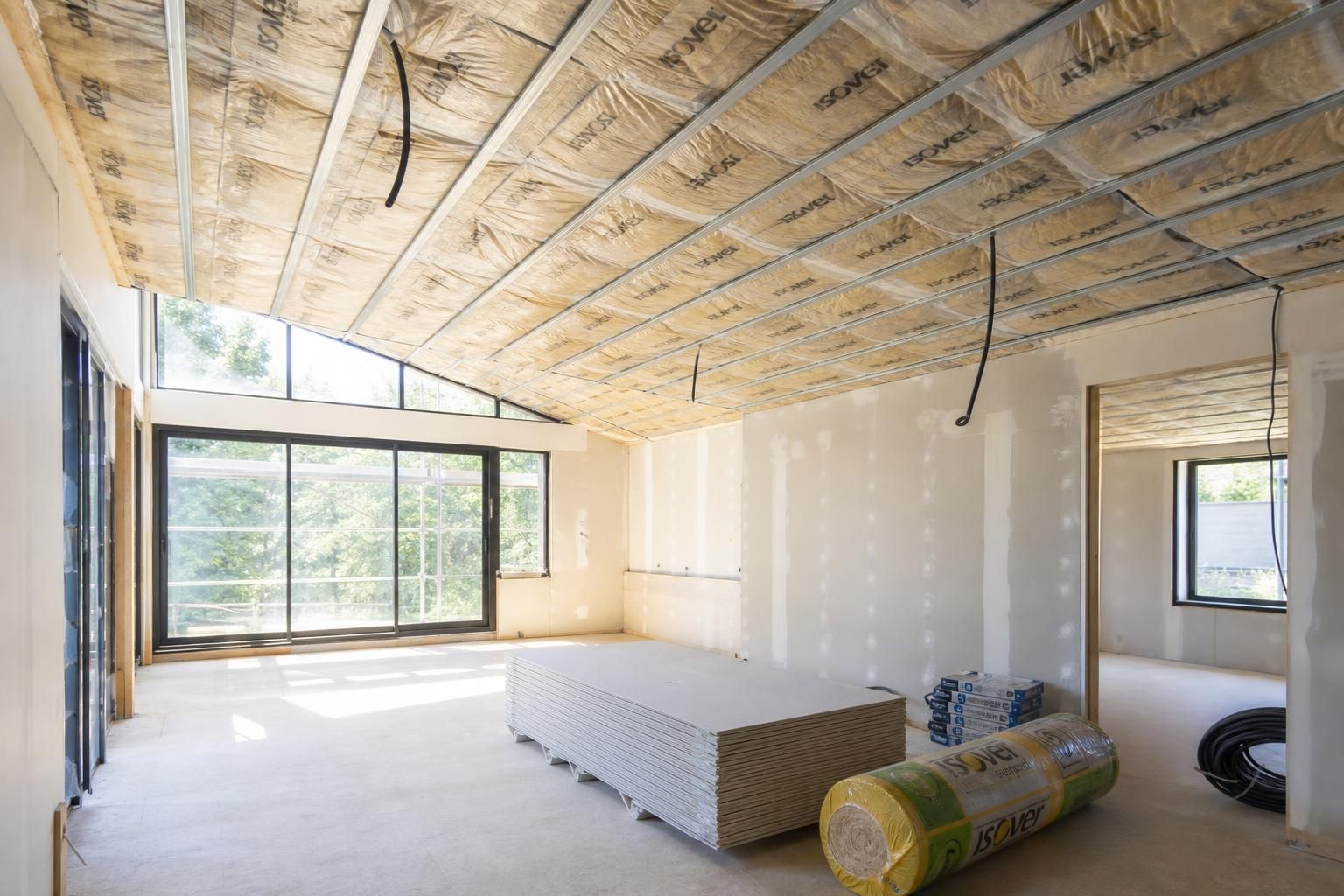 découvrez notre guide complet pour choisir et poser efficacement l'isolation de votre plafond. astuces, matériaux adaptés et conseils pratiques pour améliorer le confort thermique de votre maison.