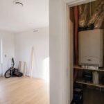 découvrez comment choisir entre une vmc et une vmi pour assurer une ventilation optimale et efficace de votre maison, afin de garantir un air intérieur sain et confortable.