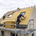 découvrez les meilleures méthodes pour isoler le toit par l'extérieur et profitez d'avantages tels que l'amélioration thermique, la protection durable et les économies d'énergie.