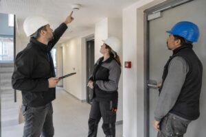 découvrez le rôle du coordinateur ssi, ses responsabilités et son importance en 2026 pour garantir la sécurité incendie des bâtiments et la conformité réglementaire.